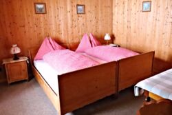 Doppelzimmer im Flüela Hospiz auf dem Flüelapass bei Davos und Susch
